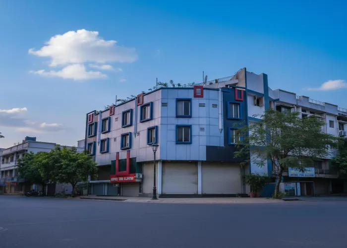 Fabhotel Ten Eleven Indore
